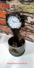 Rover V8 Piston clock