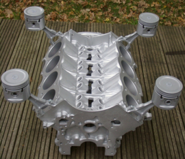 Buick / Rover V8 Motorblock Tisch Silver line