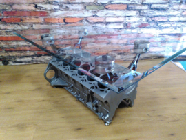BMW V12 motortish
