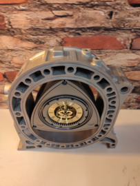 Mazda Wankelmotor Uhr