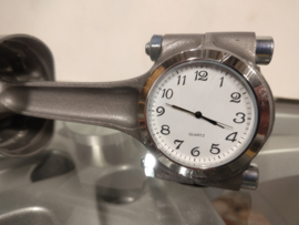 Alfa Romeo Nord Kolben Uhr