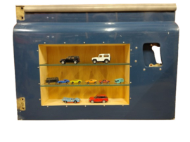 Land Rover Display door