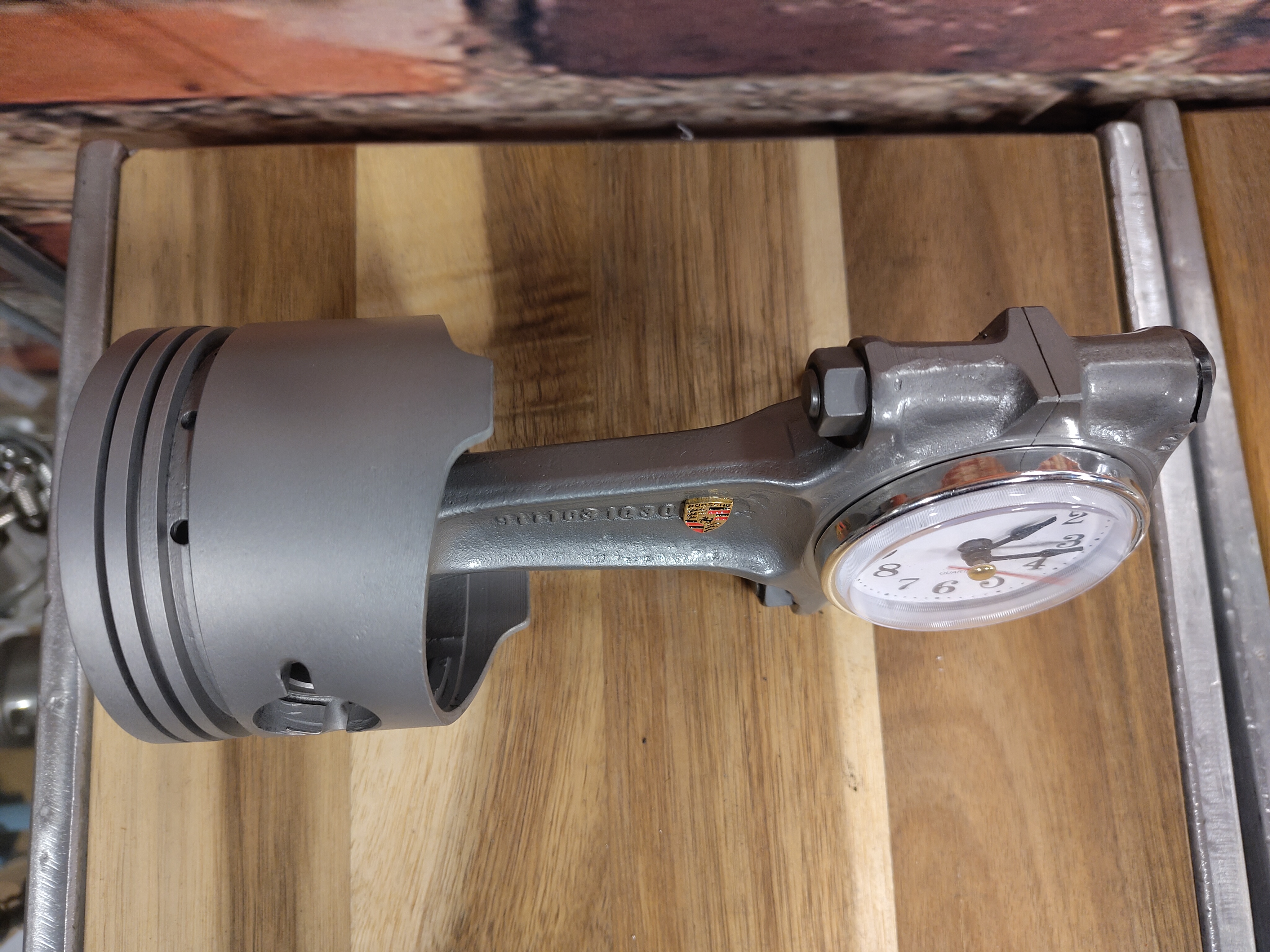 Porsche 911  Aircooled flat six Piston clock