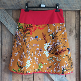 Rok oker/rood maat 40