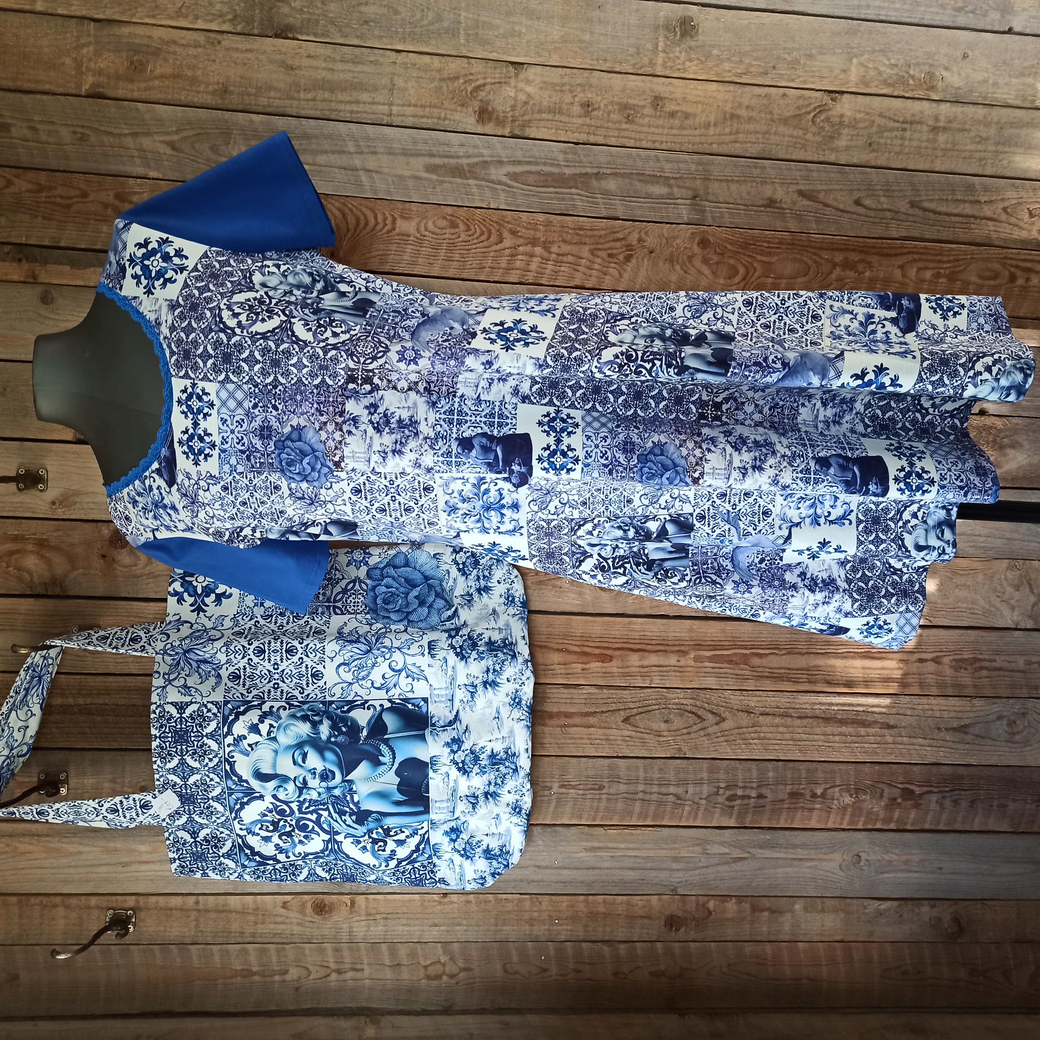 Jurk Delftsblauwe tegeltjes maat 42