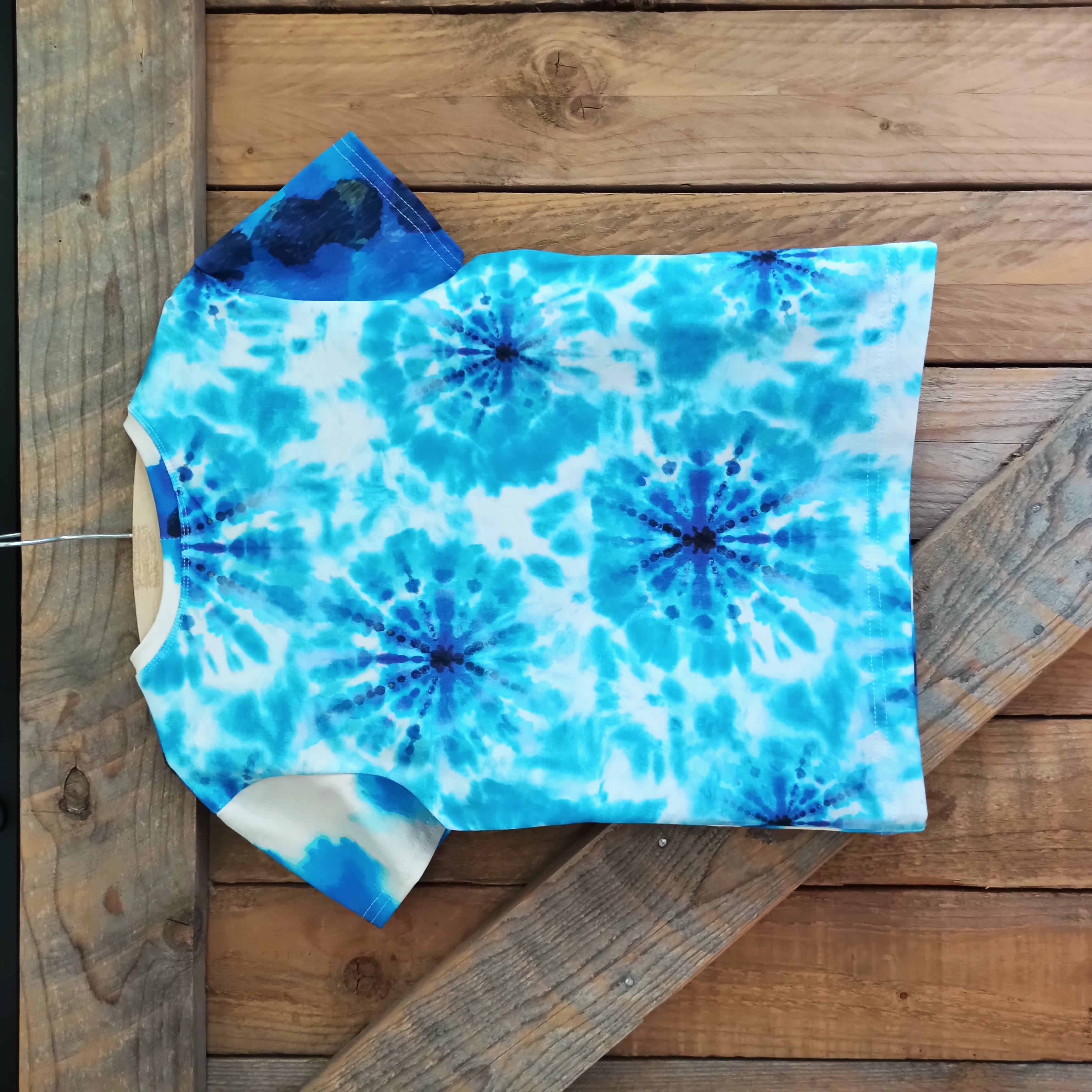 T-shirt Dino maat 104