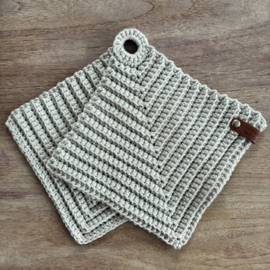 Stoere gehaakte pannenlappen birch