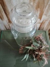 glazen pot met deksel