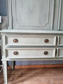 oude Engelse kast