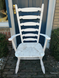witte oude stoel