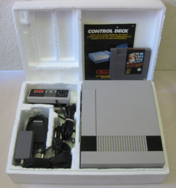 NES Console Set 'Control Deck + Super Mario Bros' (Boxed, FAH)