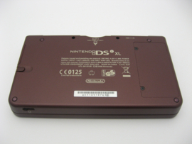 Nintendo DSi XL 'Wine Red'