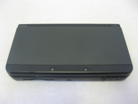 New Nintendo 3DS Console 'Black' incl. Charger + 4GB SD Card