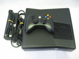 XBOX 360 S 4GB Console Set (Boxed)