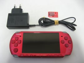 PSP Slim 3004 'Radiant Red' incl. 8GB Memory Stick (Boxed)​