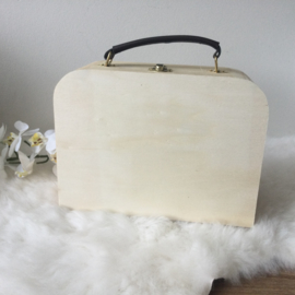 Blank houten koffertje