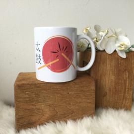 Mok met koffie/taiko quote