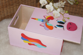 Kiki Handgeschilderde kist met schuifdeksel