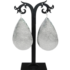 grote metallic oorbellen Silver leaves