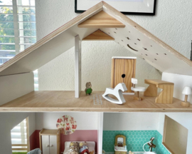 Blog - Mini binnenkijker aflevering 11: het kleurrijke DIY poppenhuis project