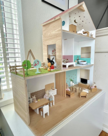 Blog - Mini binnenkijker aflevering 11: het kleurrijke DIY poppenhuis project