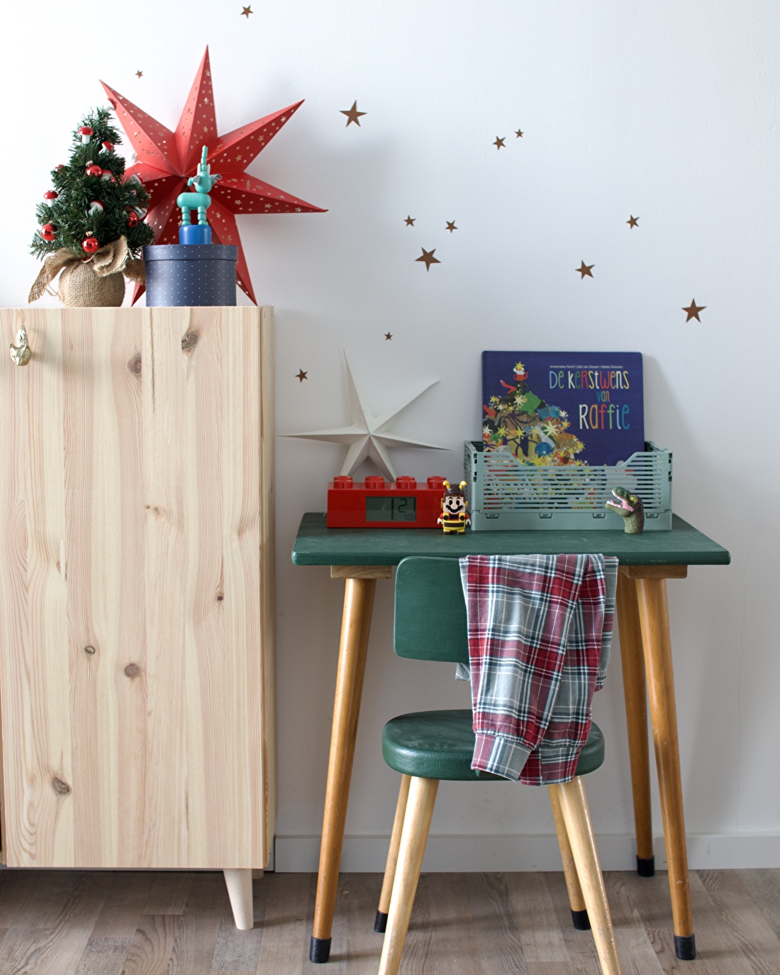 Inspiratie kerstversiering kinderkamer met muurstickers