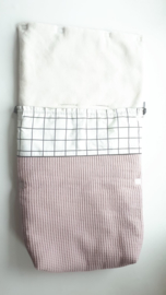 Maxicosizak - oud roze wafel/ creme teddy/ katoen witte grid