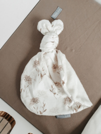 Knoop konijn june teddy off white