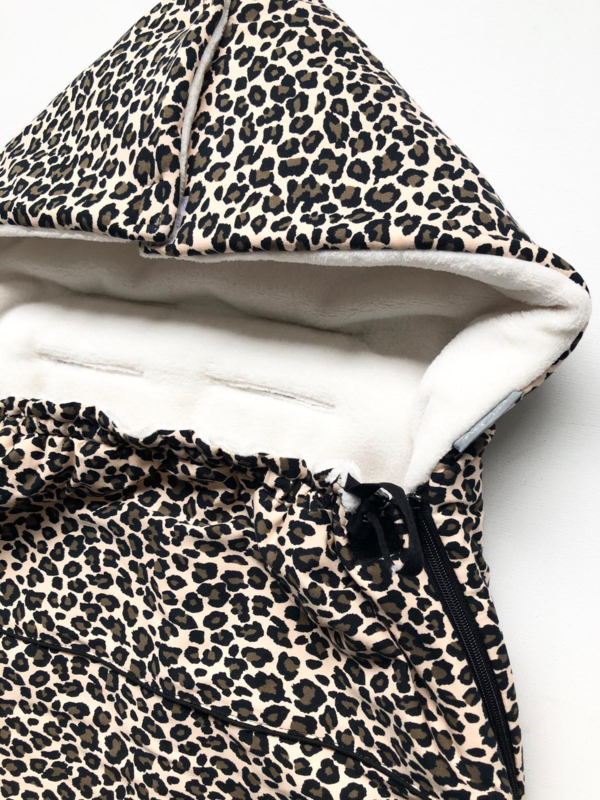 Handgemaakte babyspullen: boxkleed,wiegdeken, aankleedkussenhoes,  speendoek, maxicosizak, ledikantdeken, babynestje, wikkeldoek, op maat  gemaakt