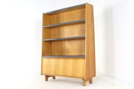 Boekenkast in de stijl van Pastoe