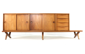 Rudolf B. Glatzel voor Fristho Franeker sideboard | 240 cm