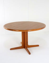 Johs. Kristoffersen & Son ronde eettafel 'Bjerget'