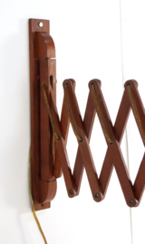 Houten schaarlamp
