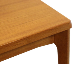 Henning Kjaernulf voor Velje verlengbare eettafel