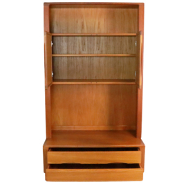 Hoge kast Dyrlund 'Smidstrup'
