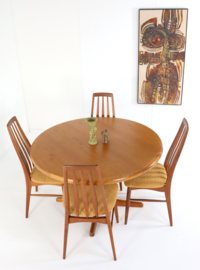 Johs. Kristoffersen & Son ronde eettafel 'Bjerget'