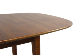 Ovalen eetkamertafel "Montfoort"
