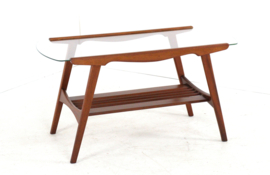Salontafel met glas en lectuurhouder
