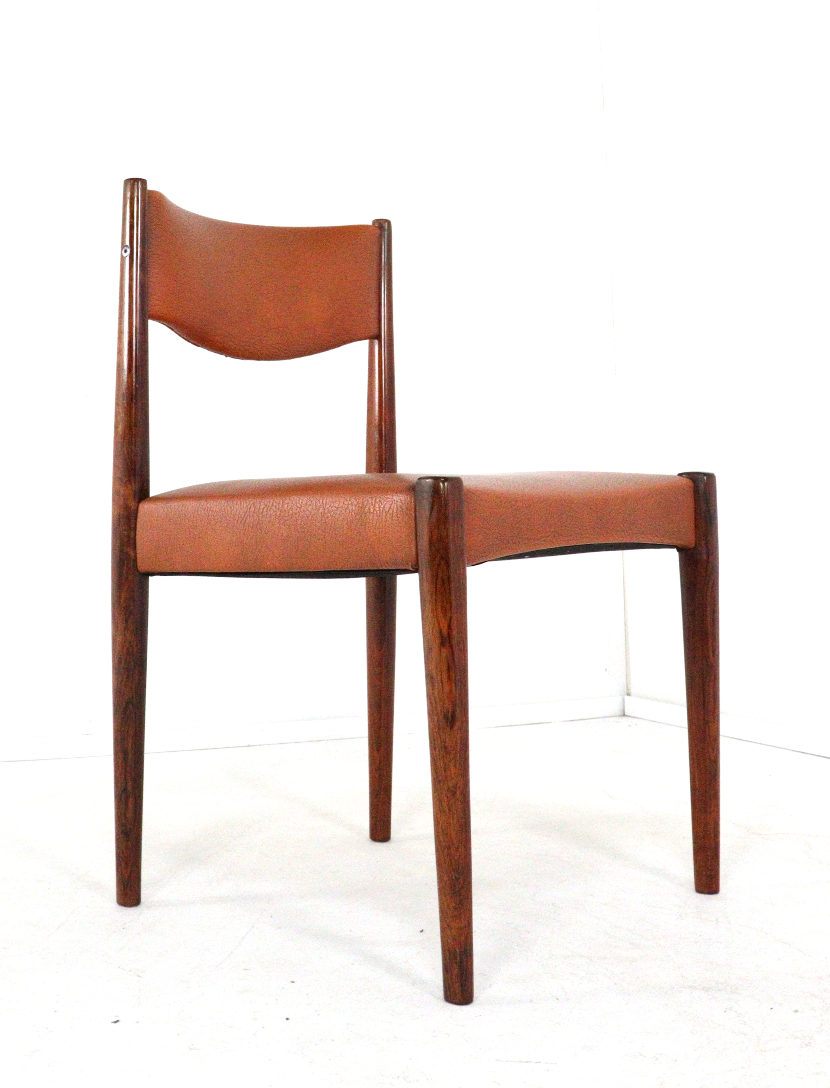 Set van 6 palissander eetkamerstoelen 'Cellemuiden'