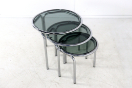 Italiaanse ronde chromen nesting tables met rookglas