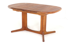 Glostrup ovalen 2x verlengbare eettafel 'Lindknud'