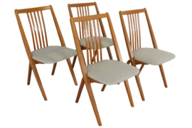 Set van 4 Zweedse eetkamerstoelen 'Hakafot'