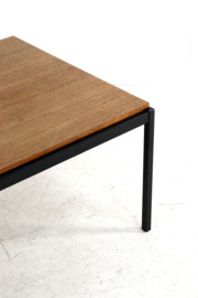 Coen de Vries voor Gispen salontafel