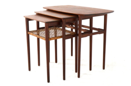Set of nesting tables 'Sunds'