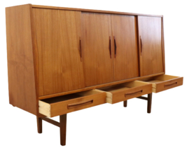 Deens highboard 'Tjebberup'