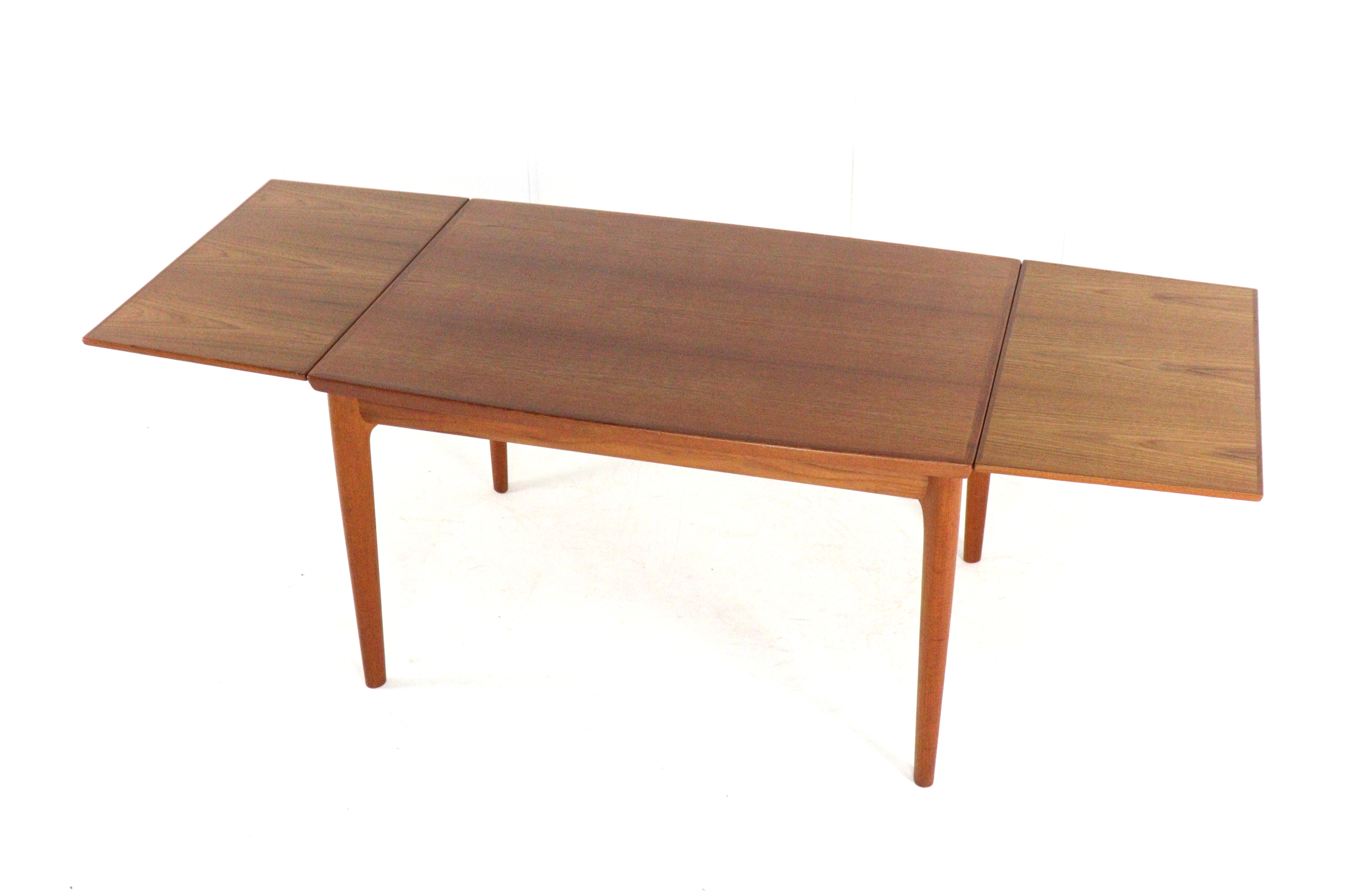 Grete Jalk for Glostrup verlengbare eetkamertafel