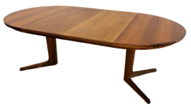 Bernhard Pederson and Son palissander ronde 2x verlengbare eettafel 'Thoming'