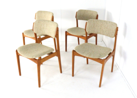 Set van 4 Erik Buch eetkamerstoelen 'Kongens'