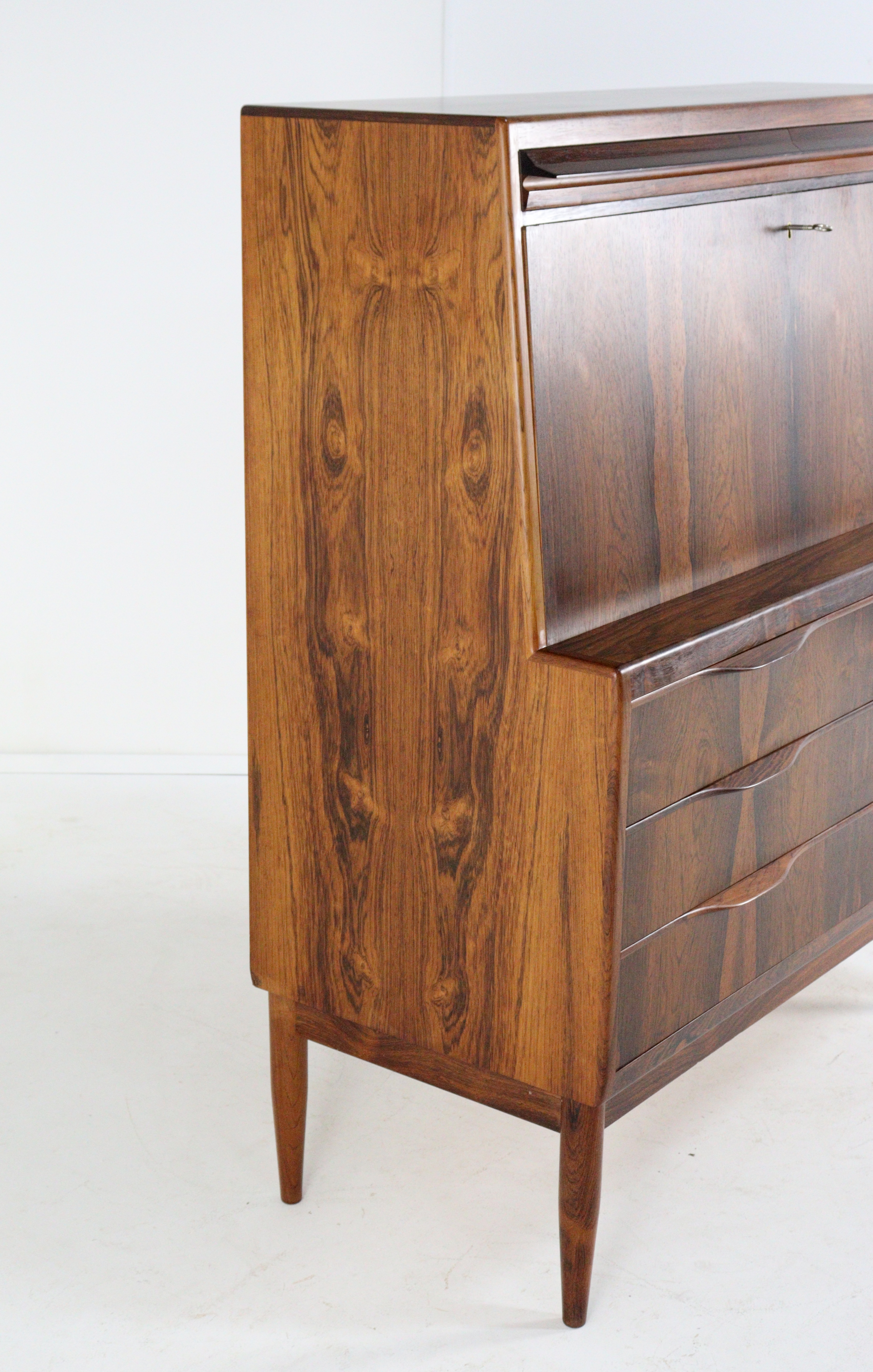 Erling Torvits voor Klim møbelfabrik palissander secretaire