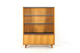 Boekenkast in de stijl van Pastoe